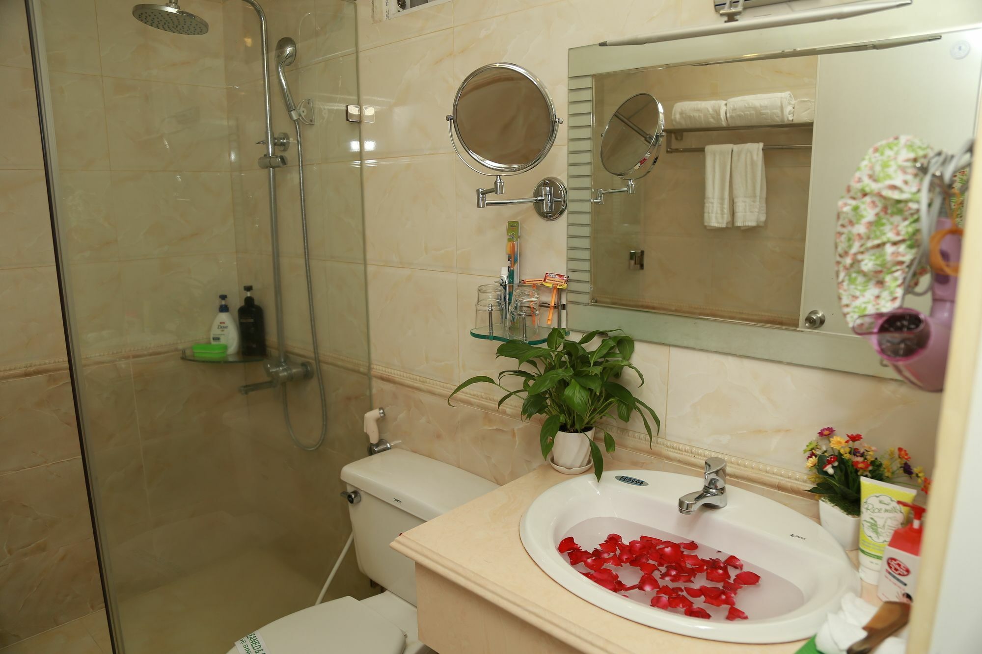 A25 Hotel - 19 Bui Thi Xuan Хошимин Экстерьер фото